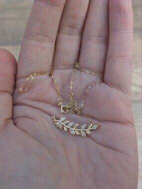 Dainty Gold Leaf Pendant Necklace with Clear Stones